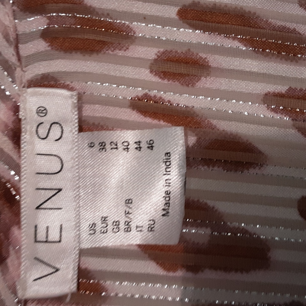 Maxi sheer animal print dress - Picture 3 of 6
